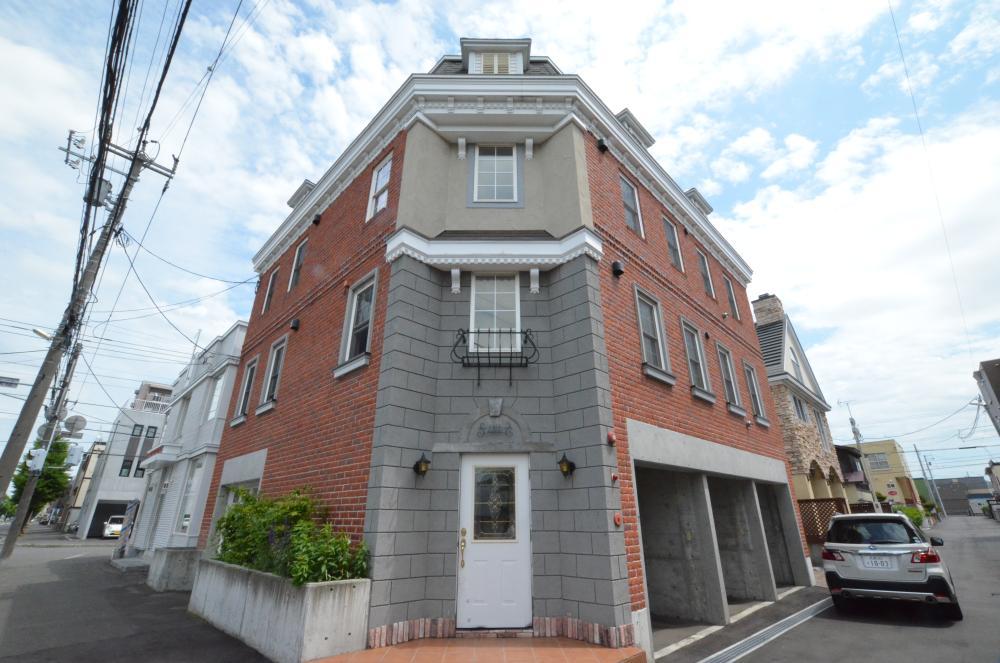 CASA ROYAL